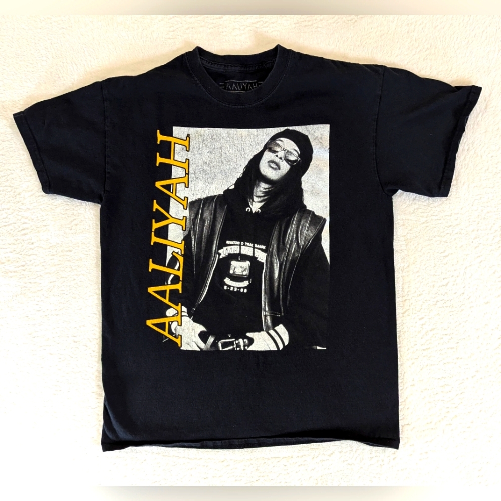 Aaliyah Artist Baddy Black Tee Size Med Ripple Hip Hop R & B T-shirt